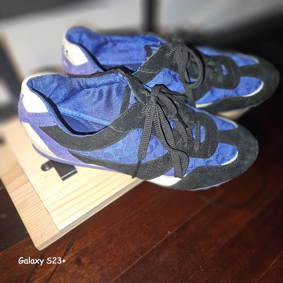 Coach sneakers size 6.5 - Picture 3 of 5